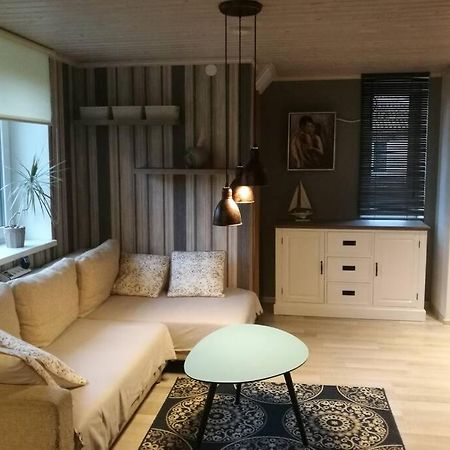 Quiet Place With Garden Studio Apartment Tallinn Exteriör bild